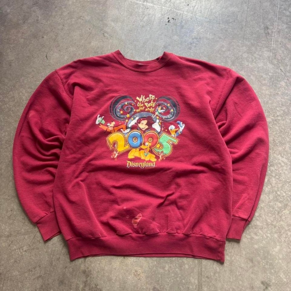 Vintage 2005 Disneyland Mickey Mouse Crewneck